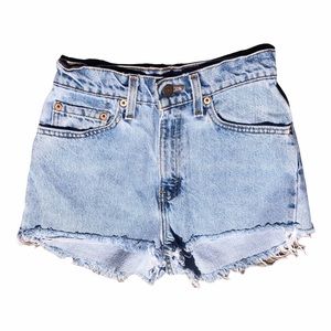 Vintage Levi’s 521 Cut Off Jean Shorts